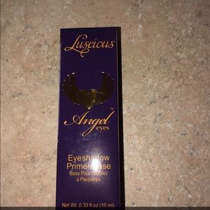 Lucious Eyeshadow primer